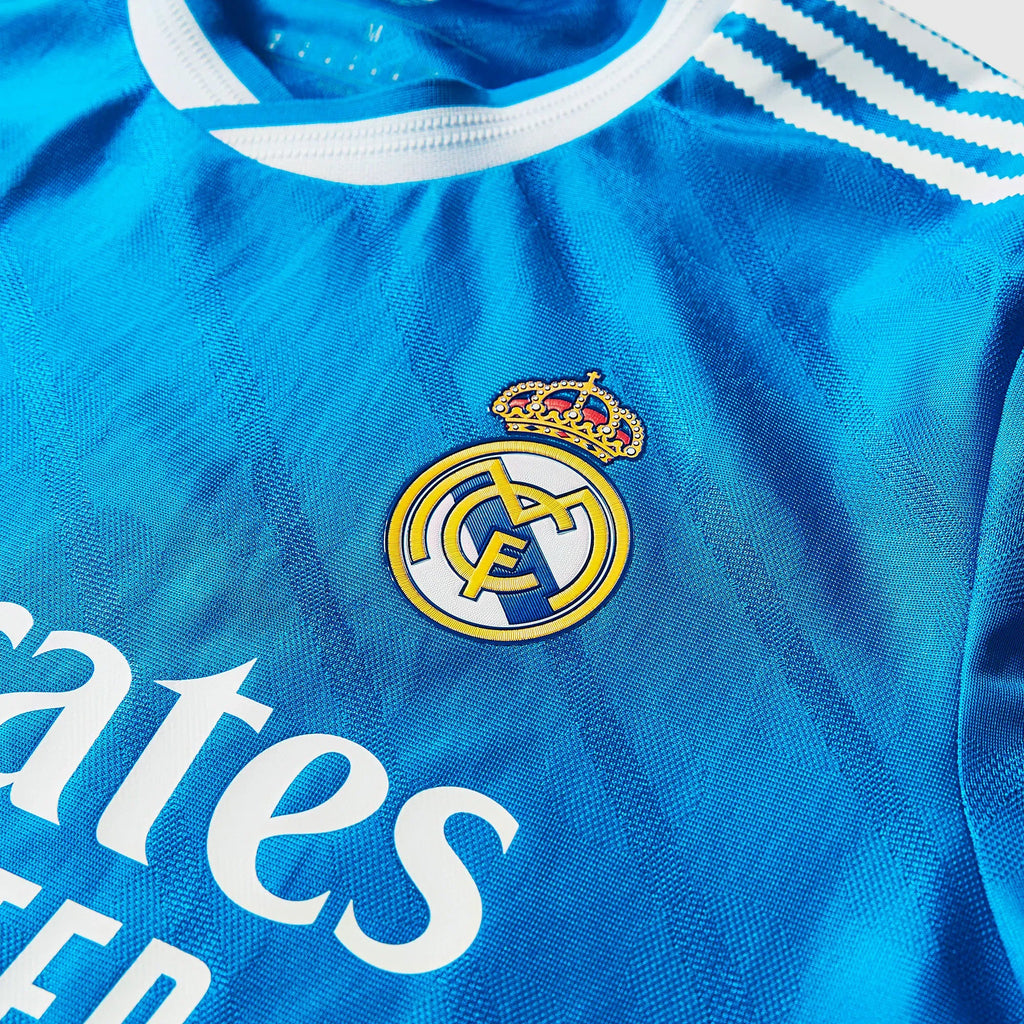 Jersey adidas Real Madrid 2025/26 Third Player Version