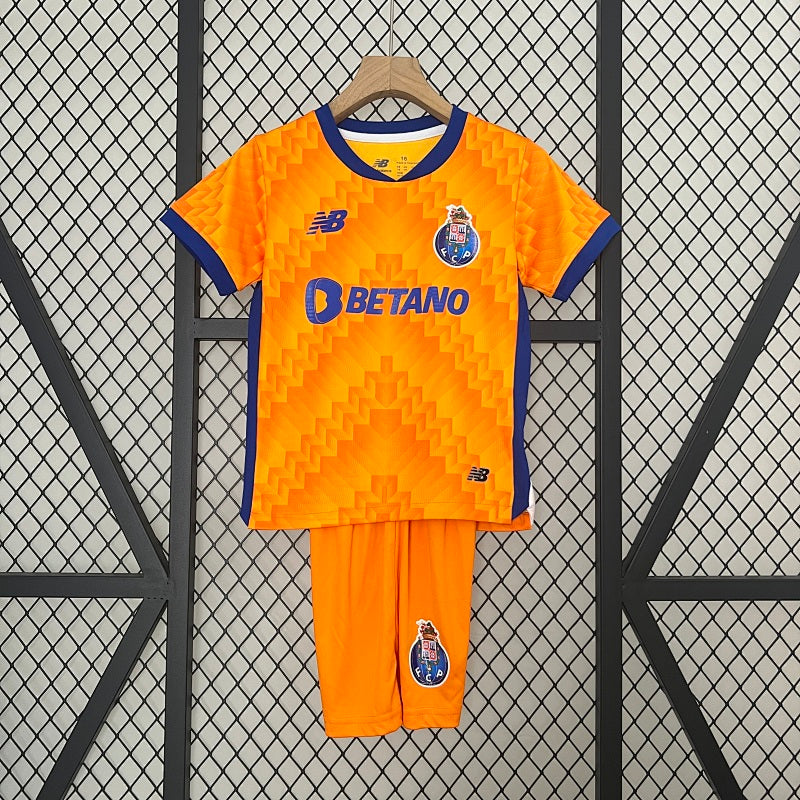 FCP 24/25 – Kids Away Kit