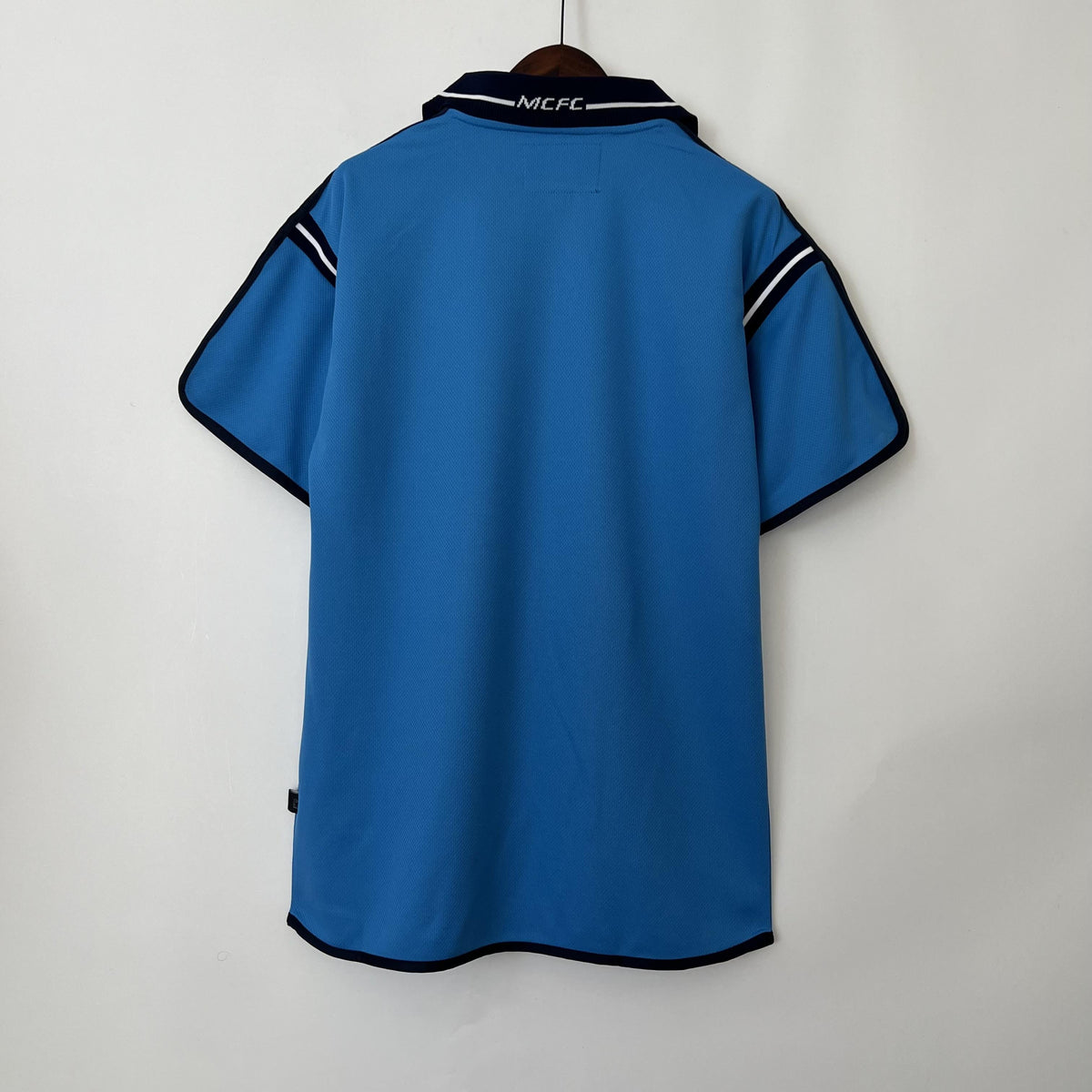Retro Jersey Manchester City 2001/02 Home
