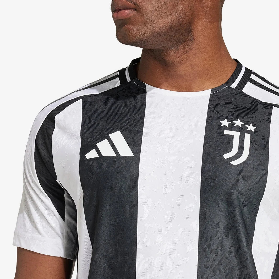 Jersey adidas Juventus FC 2024/25 Home Player Version