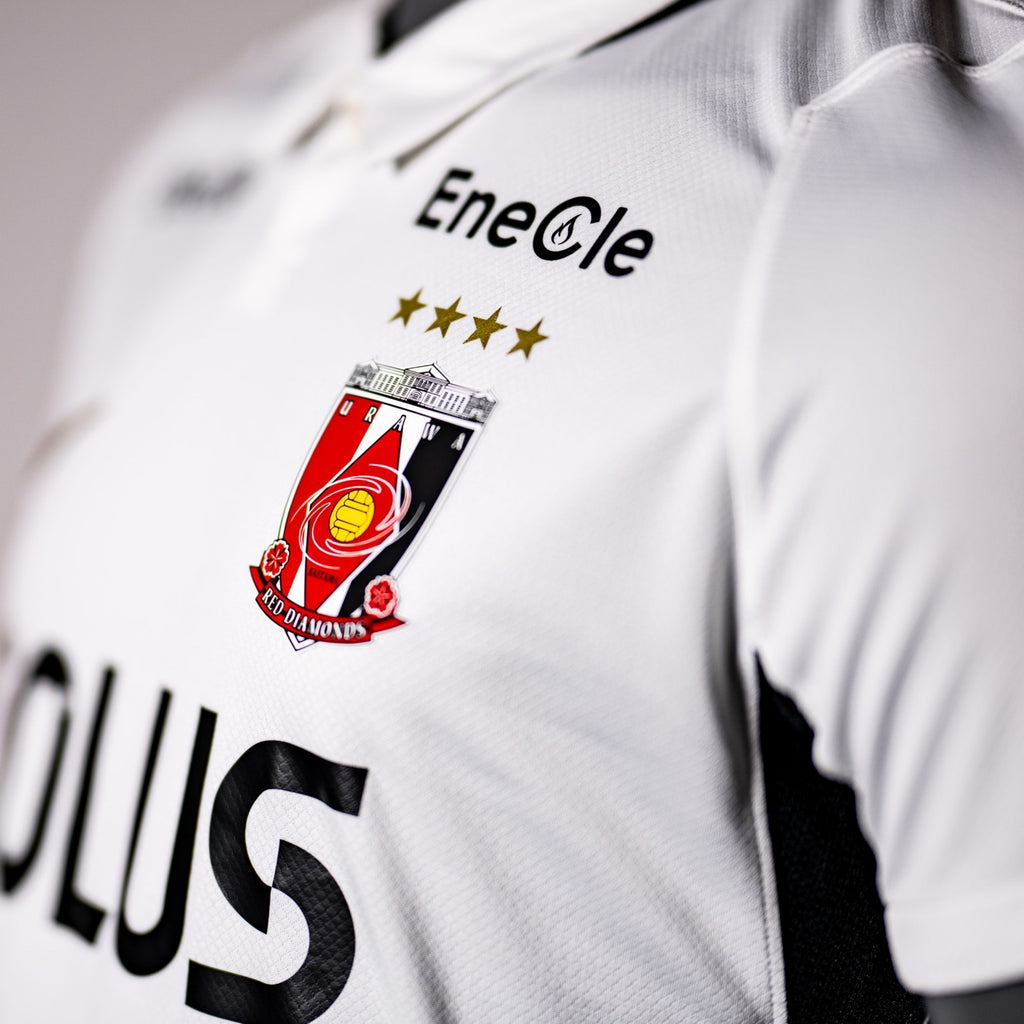 Urawa Red Diamonds 2026-27 Away