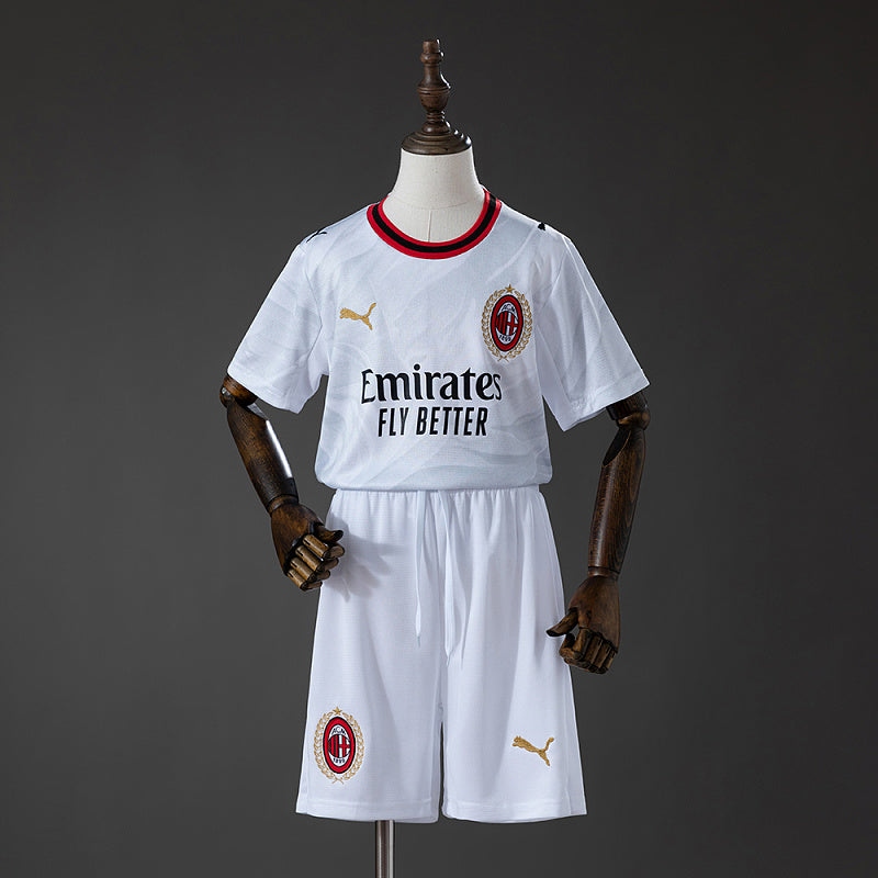 ACM 26/27 Kids Away Kit