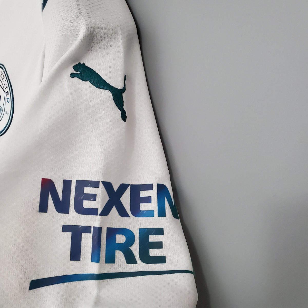 Retro Jersey Manchester City 2021/22 Away